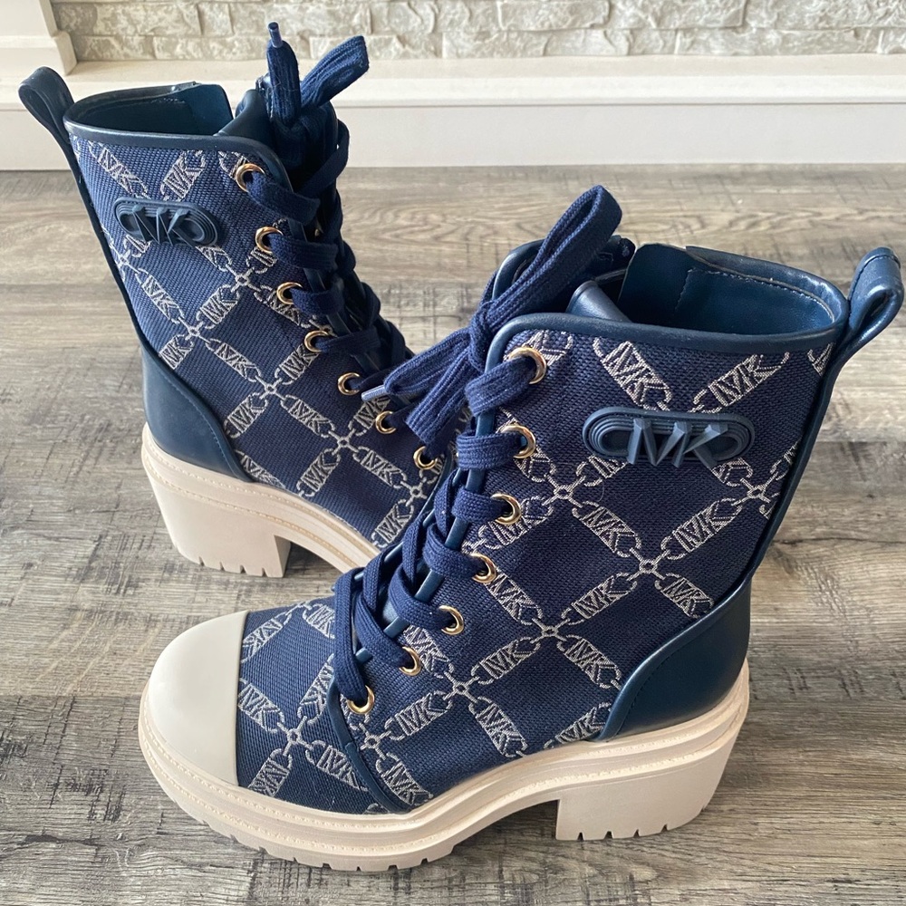 Michael Kors Hanley Combat Boots Size 6.5